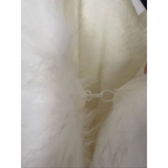 Adrienne Vittadini White Knit Poncho Faux Fur Trim NWT - Picture 3 of 4